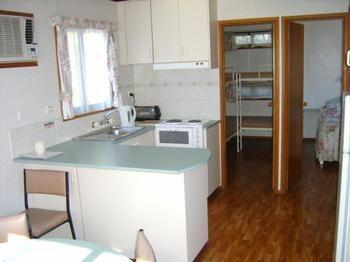 Inverloch Cabins & Apartments ภายนอก รูปภาพ