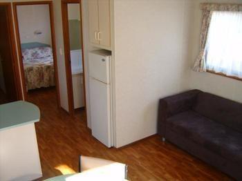 Inverloch Cabins & Apartments ภายนอก รูปภาพ