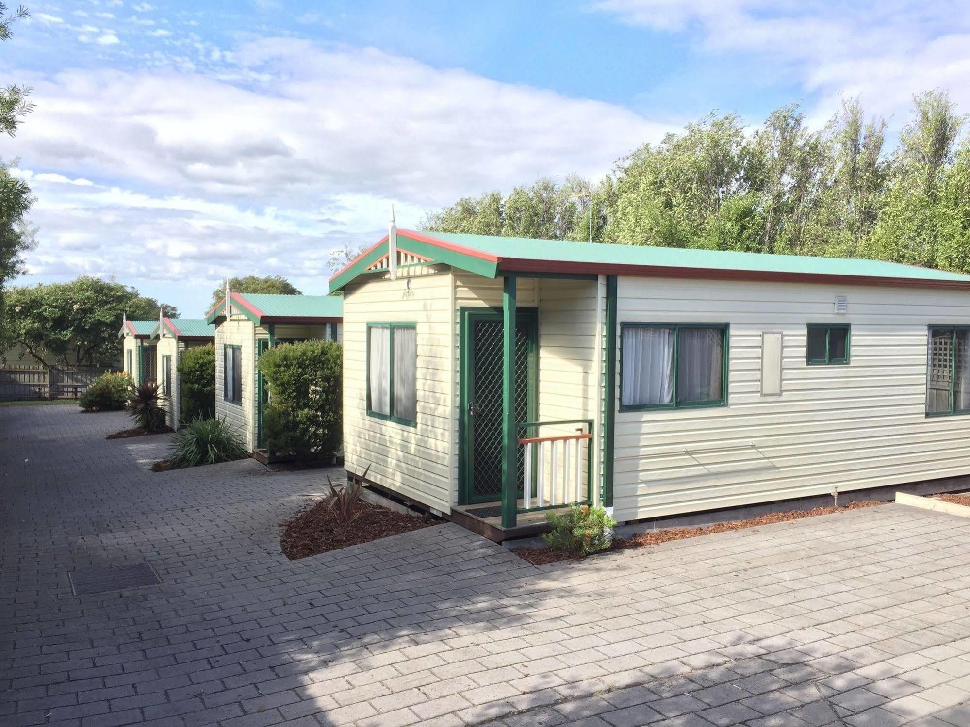Inverloch Cabins & Apartments ภายนอก รูปภาพ