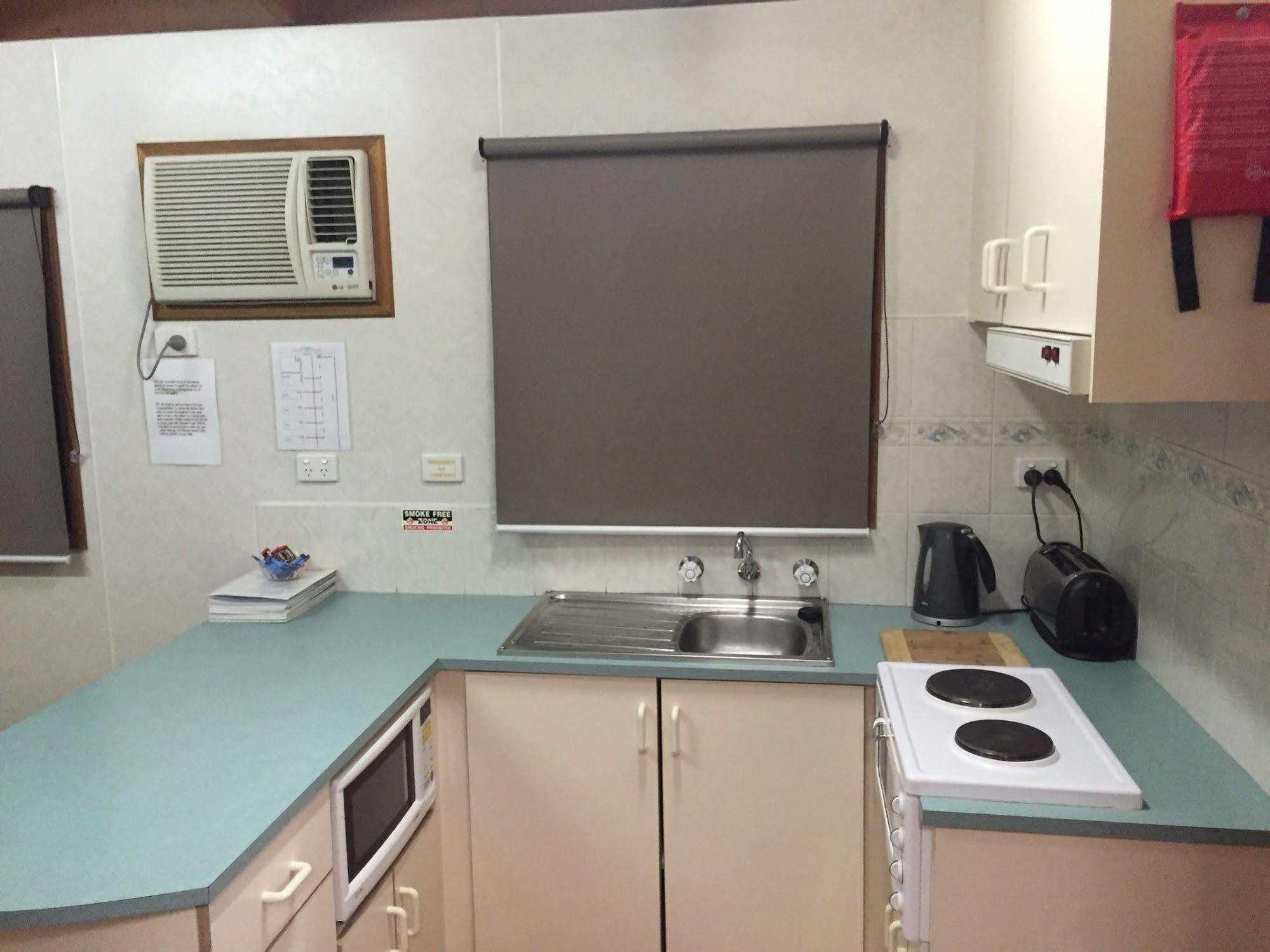 Inverloch Cabins & Apartments ภายนอก รูปภาพ